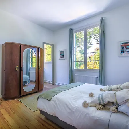 Grande - 50m - Piscine - Proche Centre Gare - Parking * Arcachon