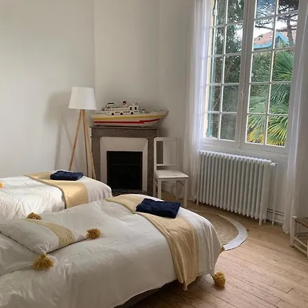 Grande Villa/50m Plage/proche Centre Gare/pkg Villa Arcachon