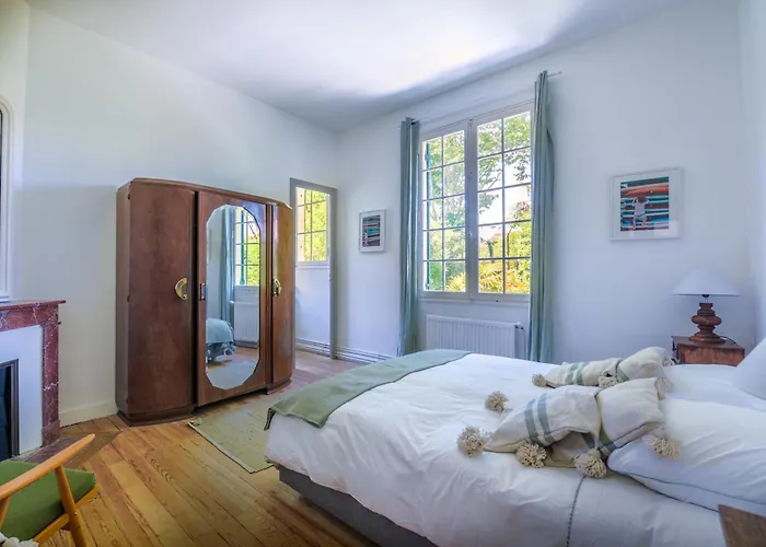 Grande - 50m - Piscine - Proche Centre Gare - Parking * Arcachon